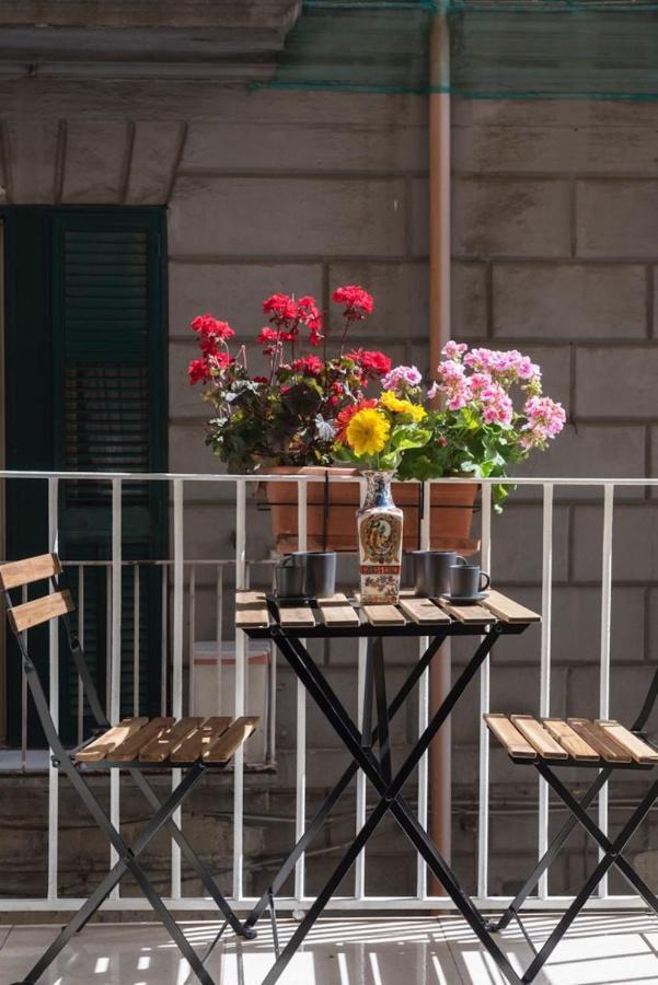 Napoli Centro Apartment A Balcony In The Heart Of Napoli Eksteriør bilde